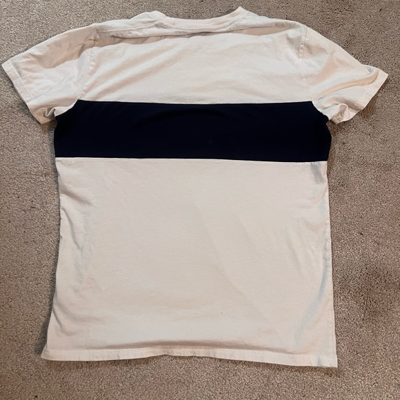 Hollister short sleeve tee - Picture 2 of 2